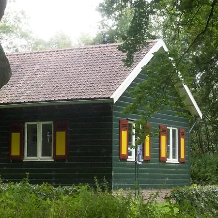 Chalet Near Hoge Veluwe National Park Beekbergen